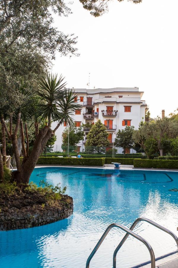 Short-Lets D33, Part Of The House Is Available For Short-Term Rentals In Sorrento Center المظهر الخارجي الصورة